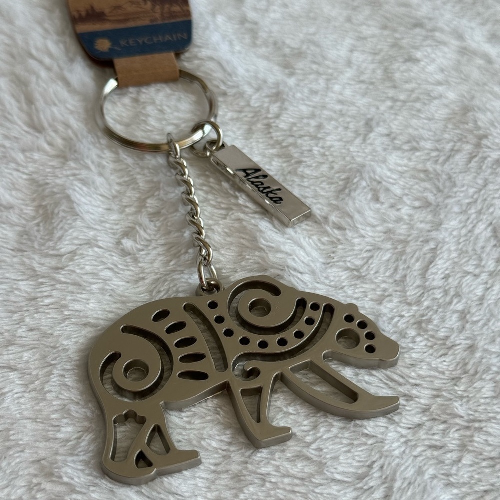 Alaskan Bear Keychain Metal New With Tags
